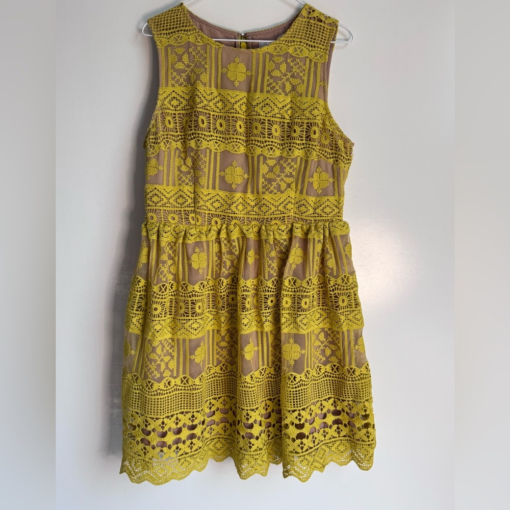 Chelsea‎ 28 Tan Butter Yellow Lace Overlay Large Fit Flare Dress party shower
